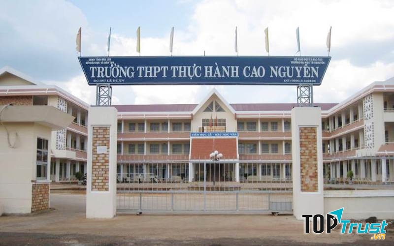 Trường THPT Thực hành Cao Nguyên