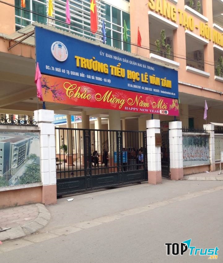 Trường tiểu học Lê Văn Tám