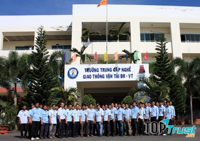 Trường Trung Cấp Nghề Giao Thông Vận Tải