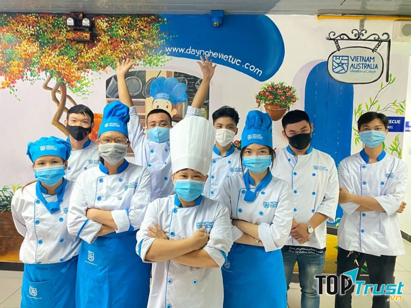 Trường Dạy Nghề Việt Úc - 402 NTMK