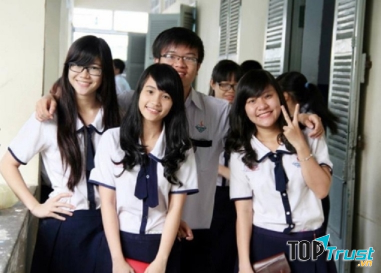 Đồng phục Trường THPT Võ Thị Sáu