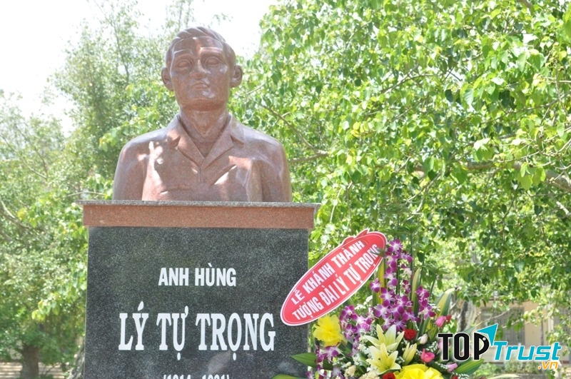 Truyện ngắn 26/3: Lý Tự Trọng - người anh hùng của quê hương Hà Tĩnh