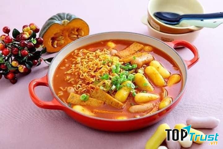 Tteokbokki – Bánh gạo cay