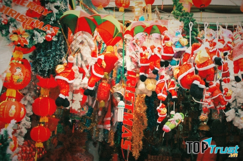 Tự bán đồ Giáng sinh