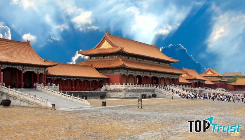 Ông là người đã vẽ bản thiết kế cho công trình Tử Cấm Thành kỳ vĩ.
