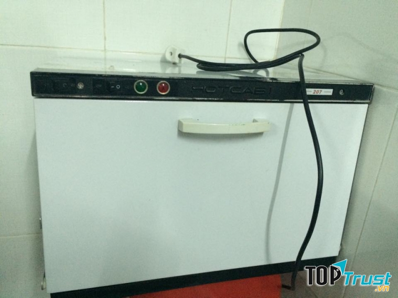 Tủ hấp khăn nóng có tiệt trùng YE-2200A