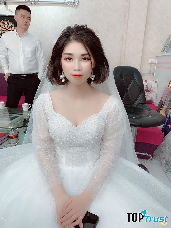 Tú Hưng Studio