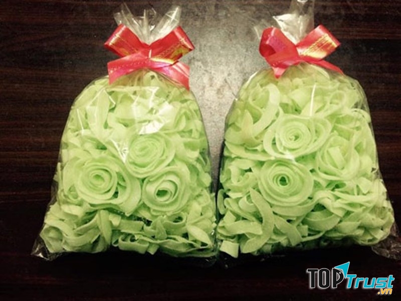 Tự làm các thực phẩm đón Tết tiết kiệm được kha khá tiền cho bạn đó