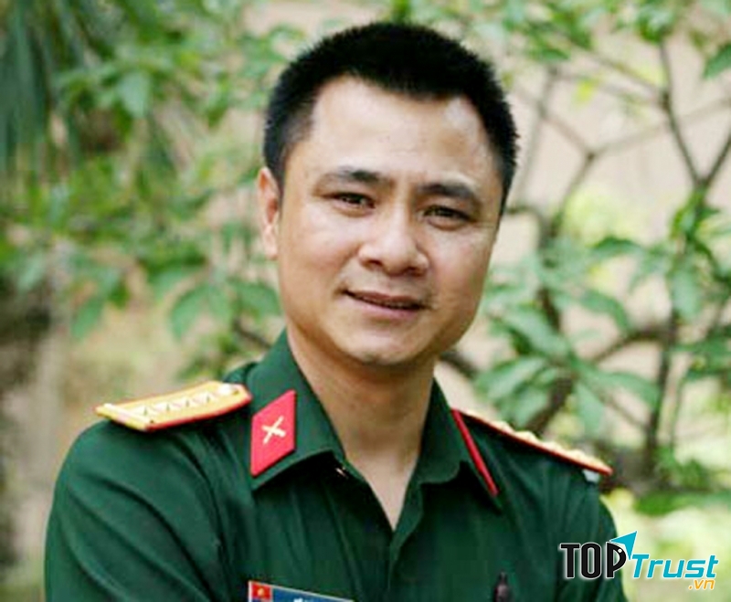 Nghệ sĩ hài Tự Long