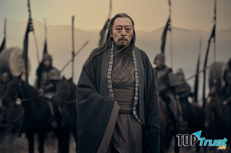 Tư Mã Ý do Nghê Đại Hồng thủ vai