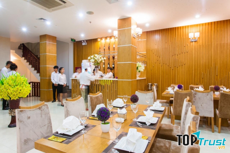 Từ Sơn Luxury Hotel