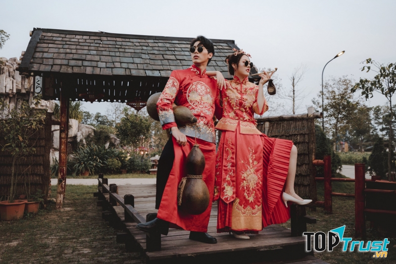 Tuấn Hoàng Studio