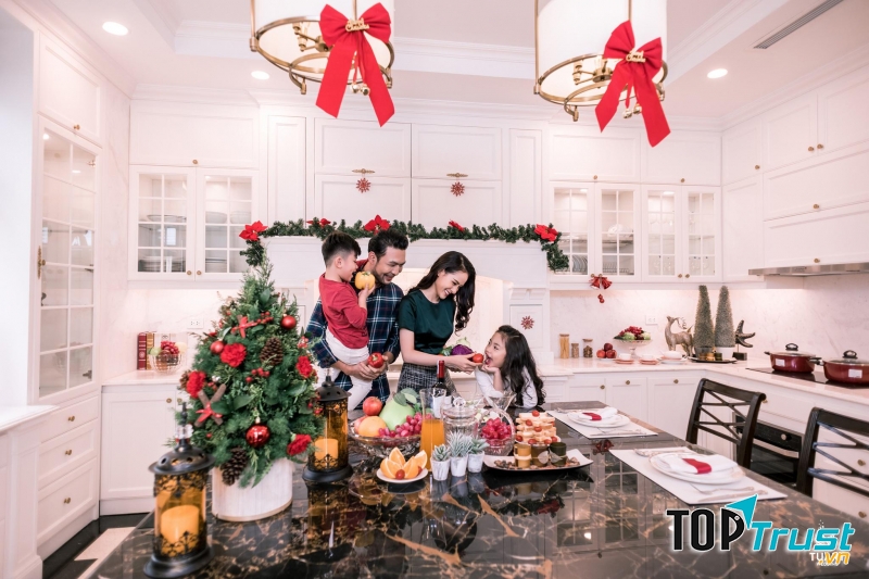 Chụp ảnh gia đình đẹp tại TuArt Wedding