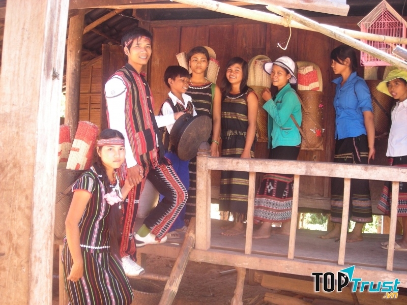 Tục lệ cưới 2 lần