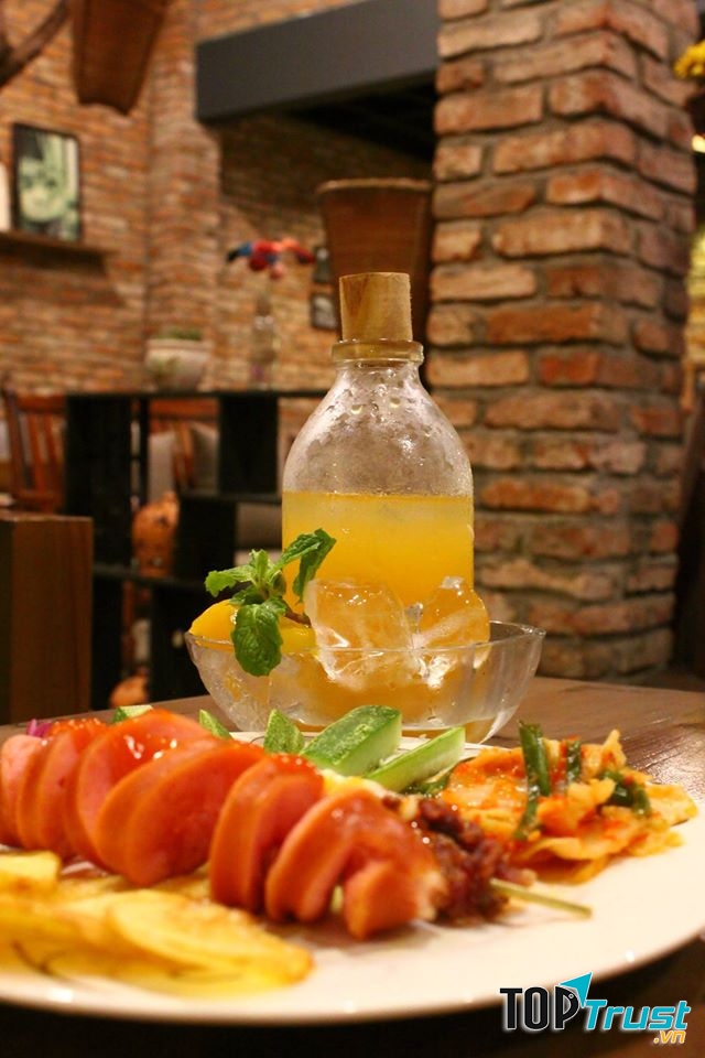 Tuế Mai Viên Cafe