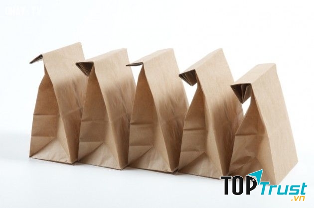 Túi giấy - một sản phẩm tiện lợi và có khả năng chứa được nhiều đồ