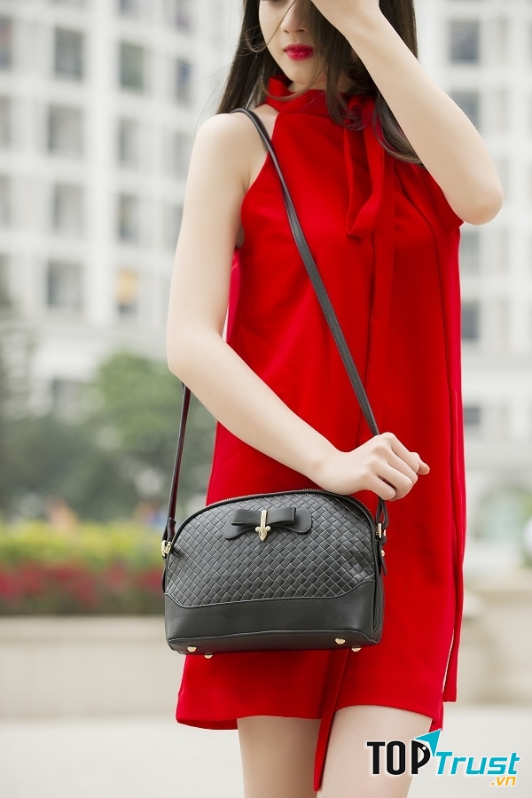 Túi mini họa tiết đan lưới - Kiểu túi xách du lịch nữ được yêu thích nhất hiện nay