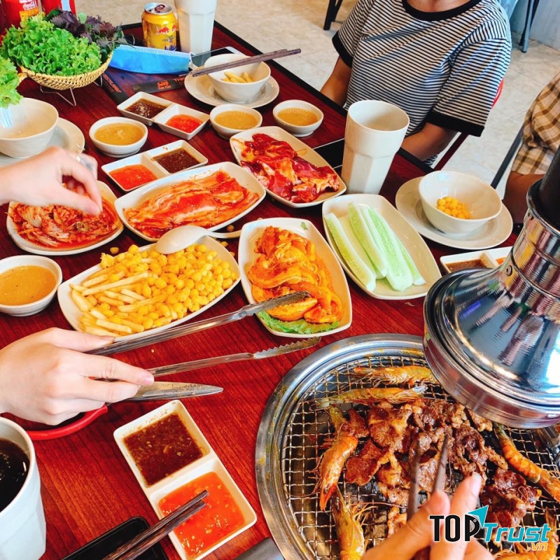 Lẩu nướng Thái Lan mê ly quên đường về