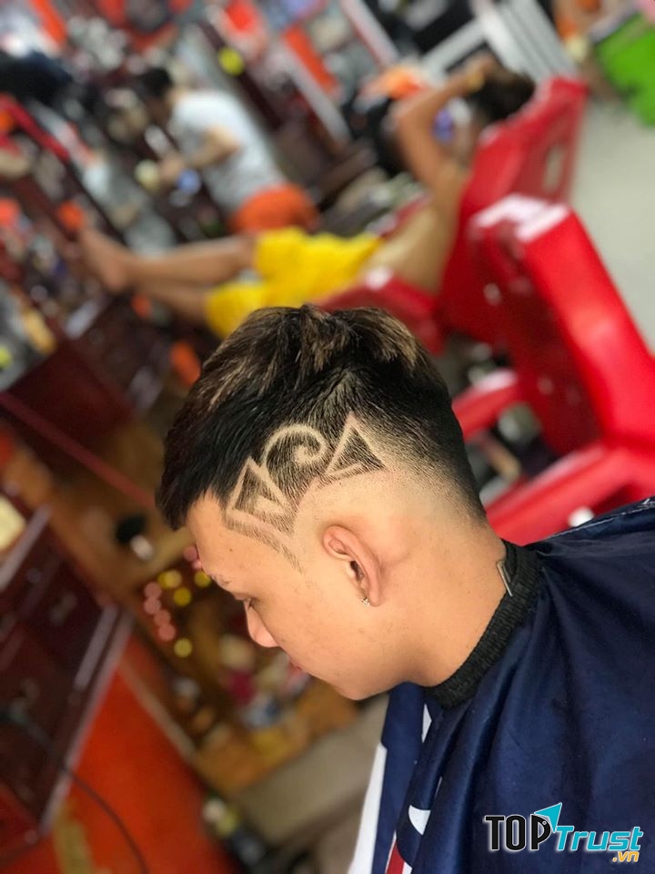 Tùng Barber Huế