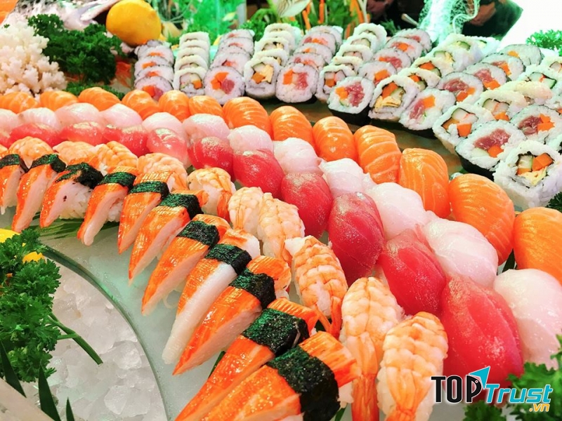Buffet ngon, hấp dẫn tại nhà hàng