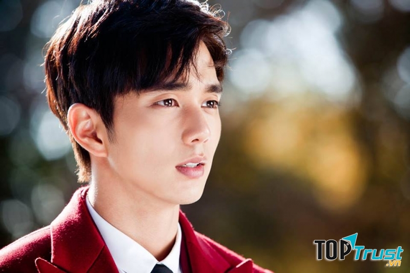 Yoo Seung Ho