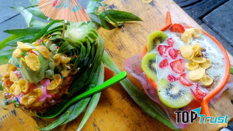 Kem xôi trà xanh bơ sầu và hoa quả dầm Tươi Fruits - Ngô Quyền