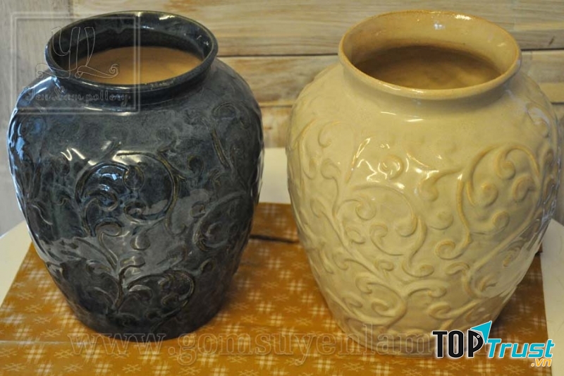 Lọ gốm với thuộc tính hỏa sẽ mang lại may mắn cho người tuổi Hợi