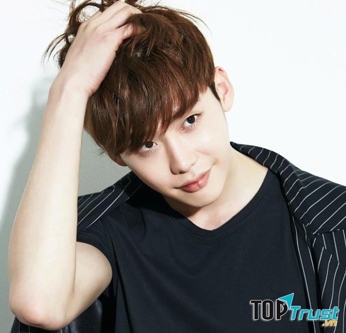 Lee jong suk