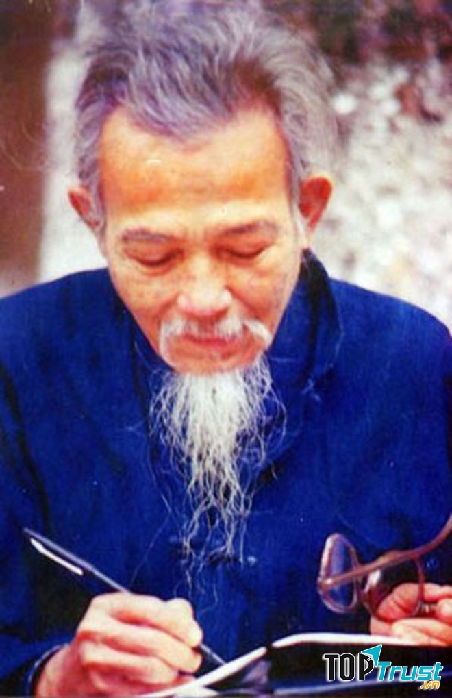 Nhà văn, nhà thơ Phùng Quán