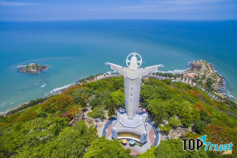 Tượng Chúa Kito Vua