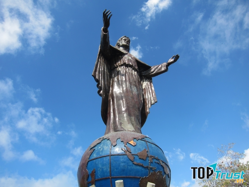 Tượng Cristo Rei de Dili