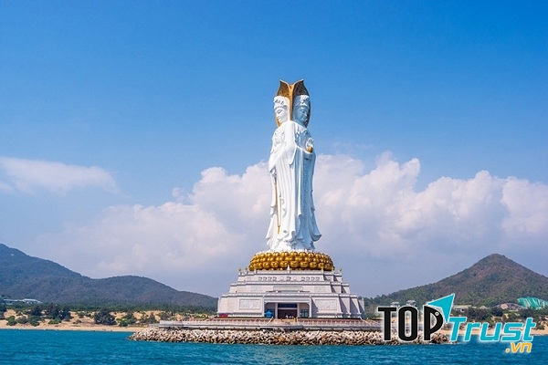 Tượng Quan Thế Âm Bồ Tát 3 mặt, Trung Quốc