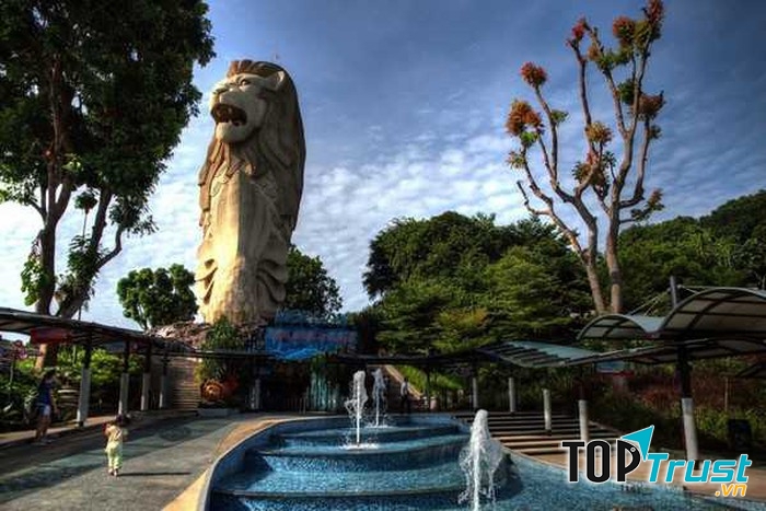 Tượng sư tử biển Sentosa ở Singapore