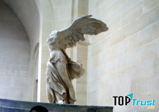 Tượng thần chiến thắng Samothrace