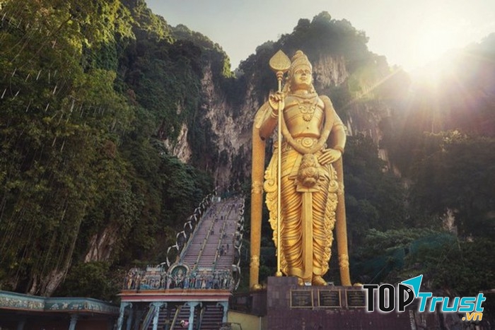 Tượng Thần Murugan