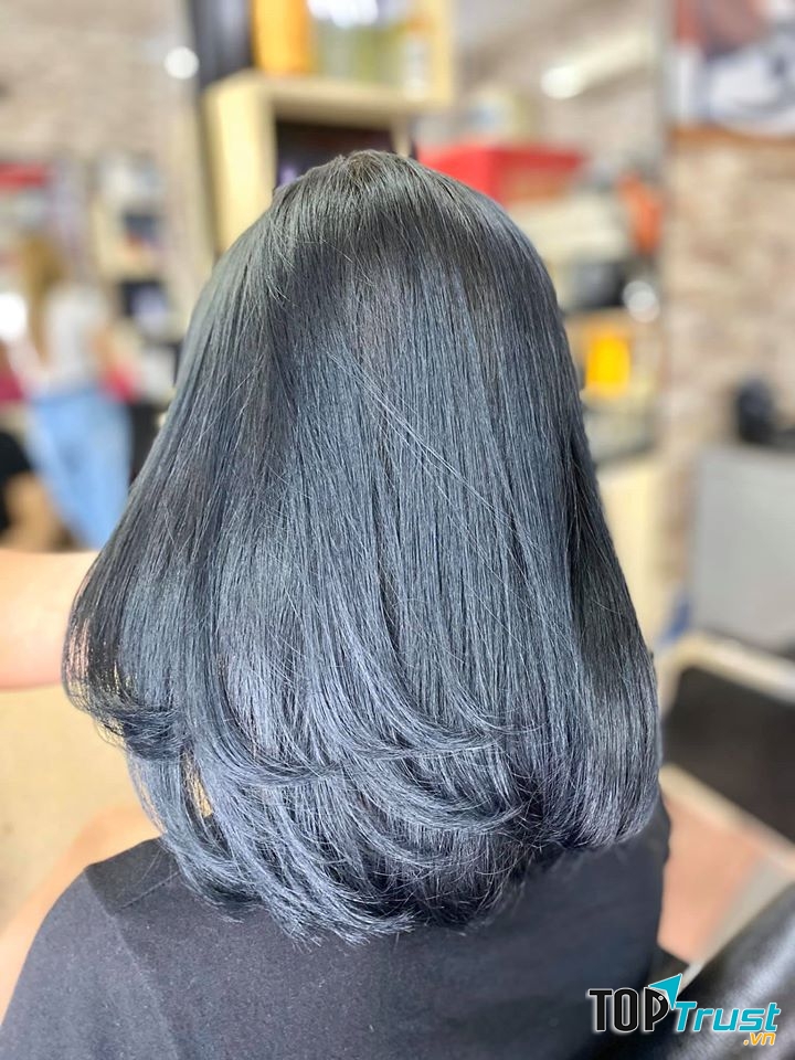 Tuyển Đông Đông Hair & Beauty Salon