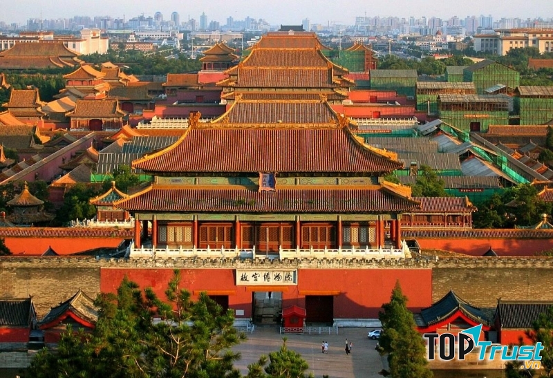Vận chuyển những khối đá khổng lồ nặng từ 200 - 300 tấn về thành Bắc Kinh.