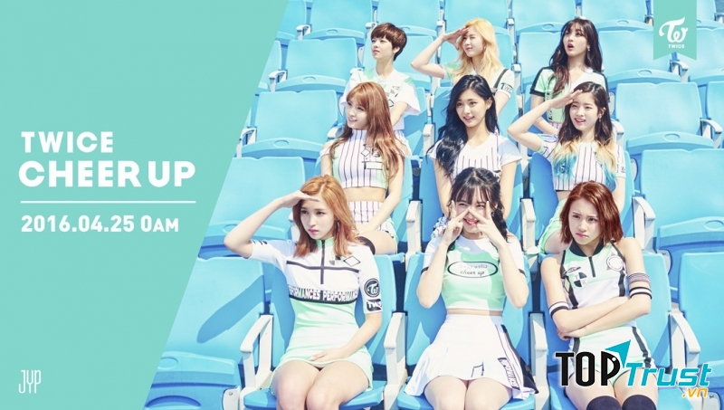 TWICE (트와이스)