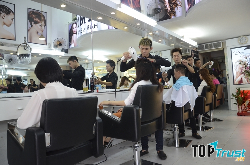 Dịch vụ chăm sóc tóc tại TyMy Beauty Salon