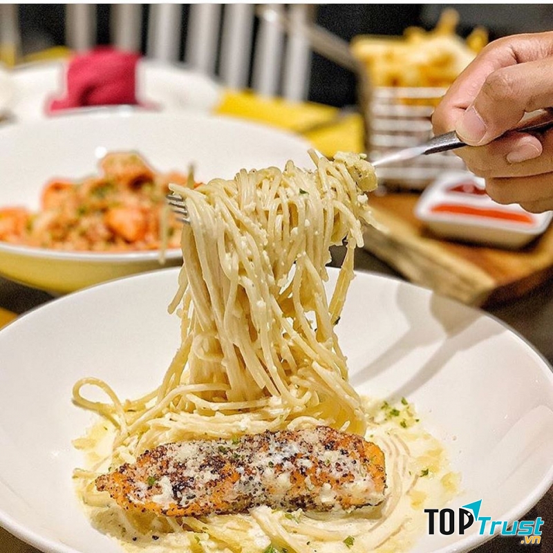 Một trong những quán mì ý ngon và chất lượng tại quận 1 chính là FUMO