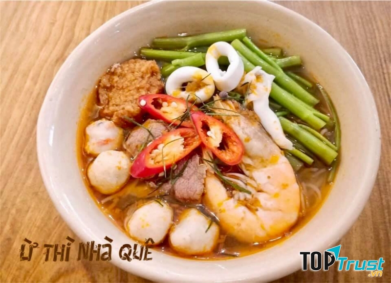 Tô bún thái chất lượng với gái khá hợp lí