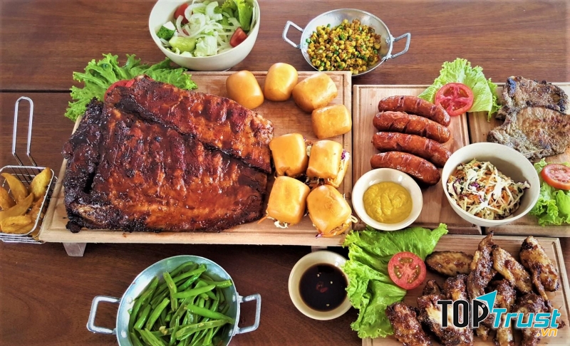 Ủn Ỉn BBQ