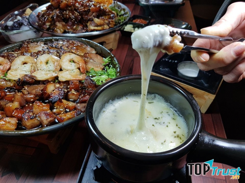 Uncle Park's Hotel & PoCha