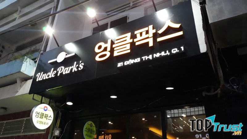 Uncle Park's Hotel & PoCha