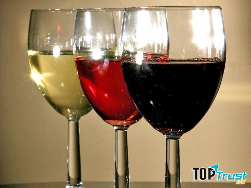 Không nên uống rượu