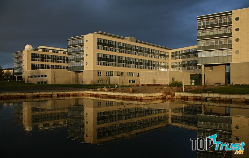 Thế còn Uni Göttingen thì sao? Đây là một ngôi trường hoàn hảo dành cho bạn đó.