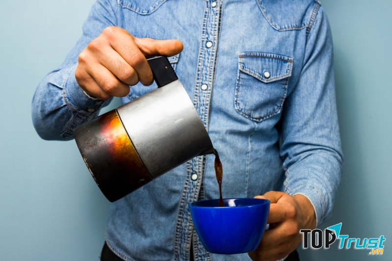 Uống cà phê, trà đặc