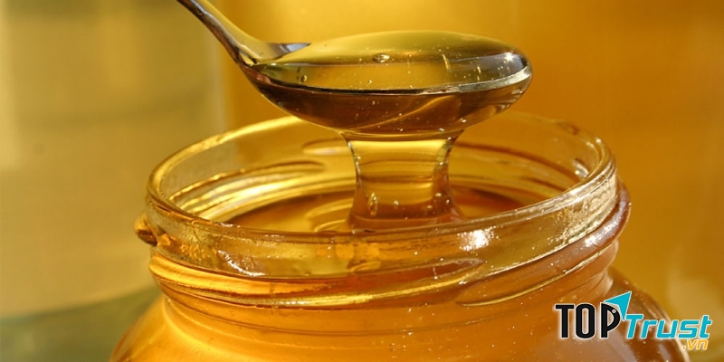 Uống một cốc nước mật ong chừng nửa giờ trước bữa ăn.