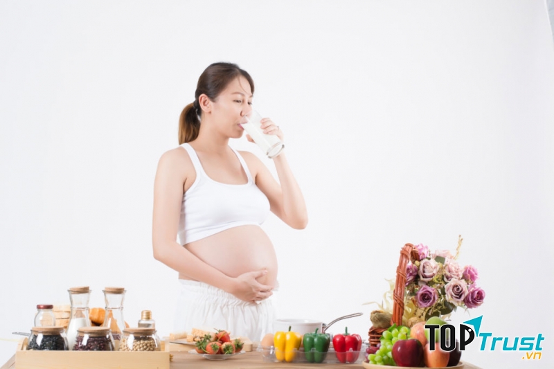 Uống nhiều nước mỗi ngày