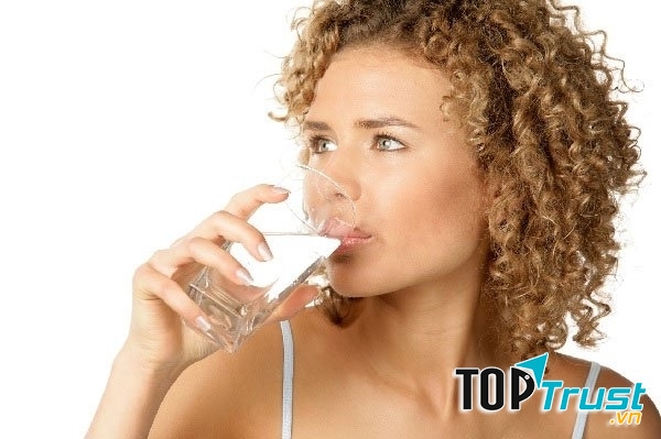 Hãy uống nước lọc sau khi thức dậy